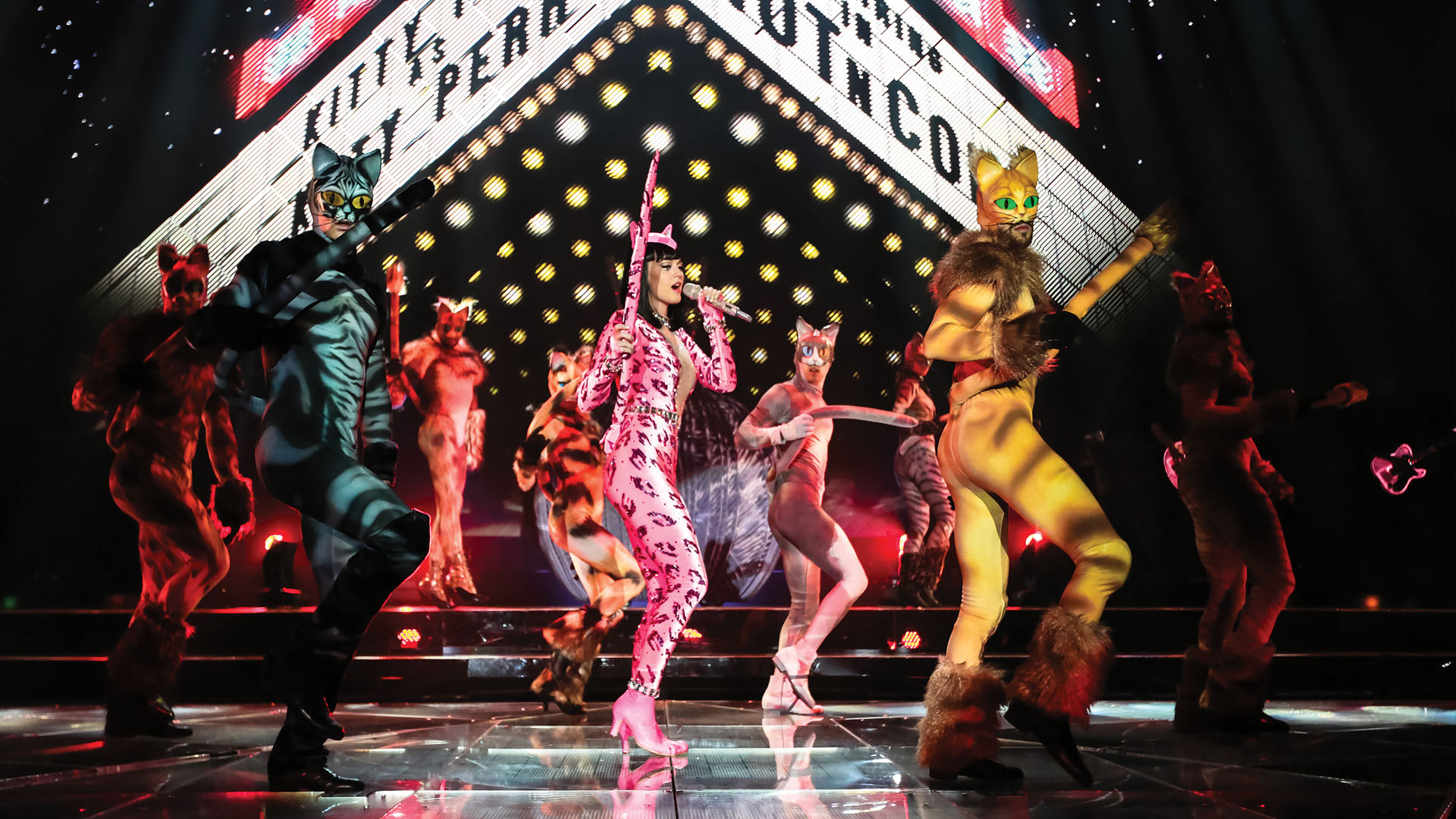 Katy Perry - Prismatic Tour Live